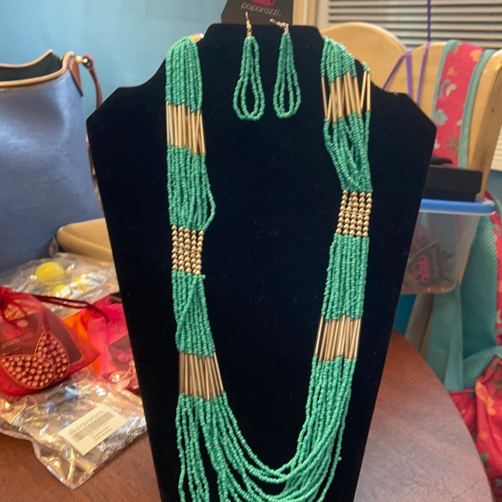 Paparazzi necklace